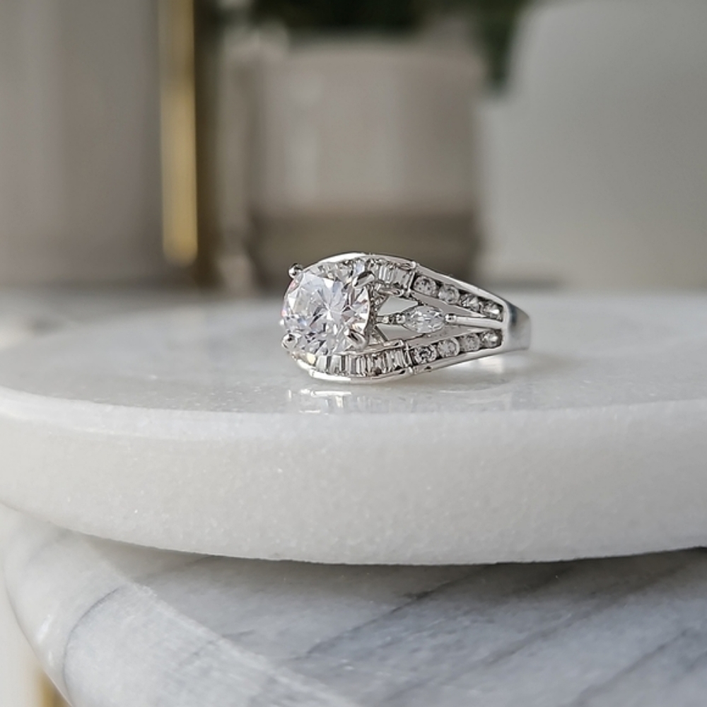 Classic Style ring, solid 925 Sterling Silver Charmed Aroma